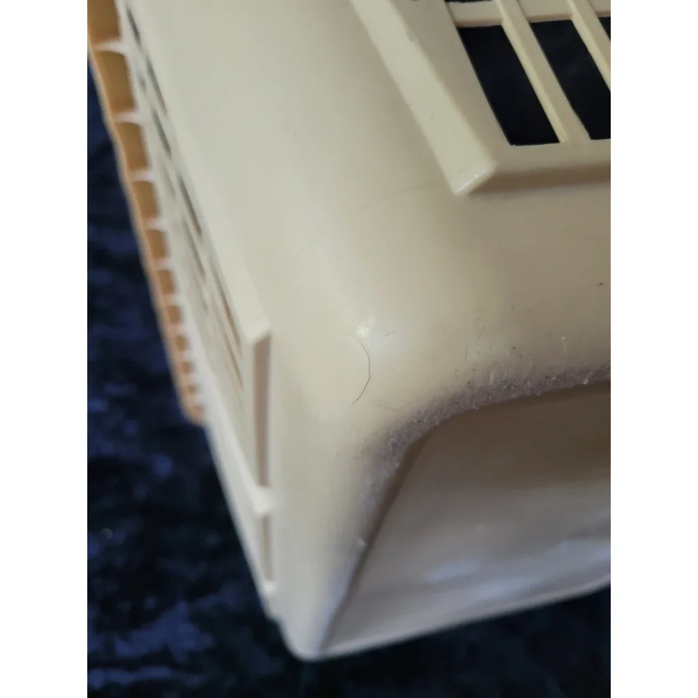 Vintage Rubbermaid 2965 Laundry Basket Beige Almond Plastic Rectangular Hamper